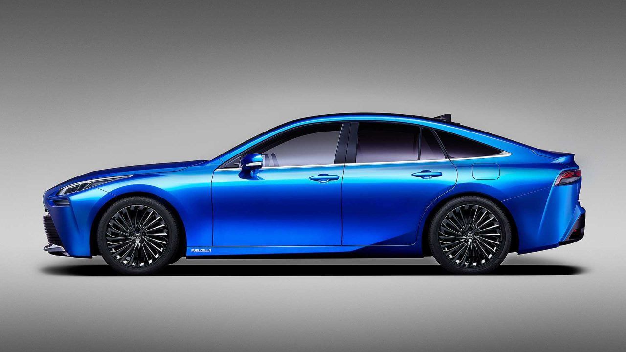 Hidrojenle Çalışan Yeni Toyota Mirai Tanıtıldı