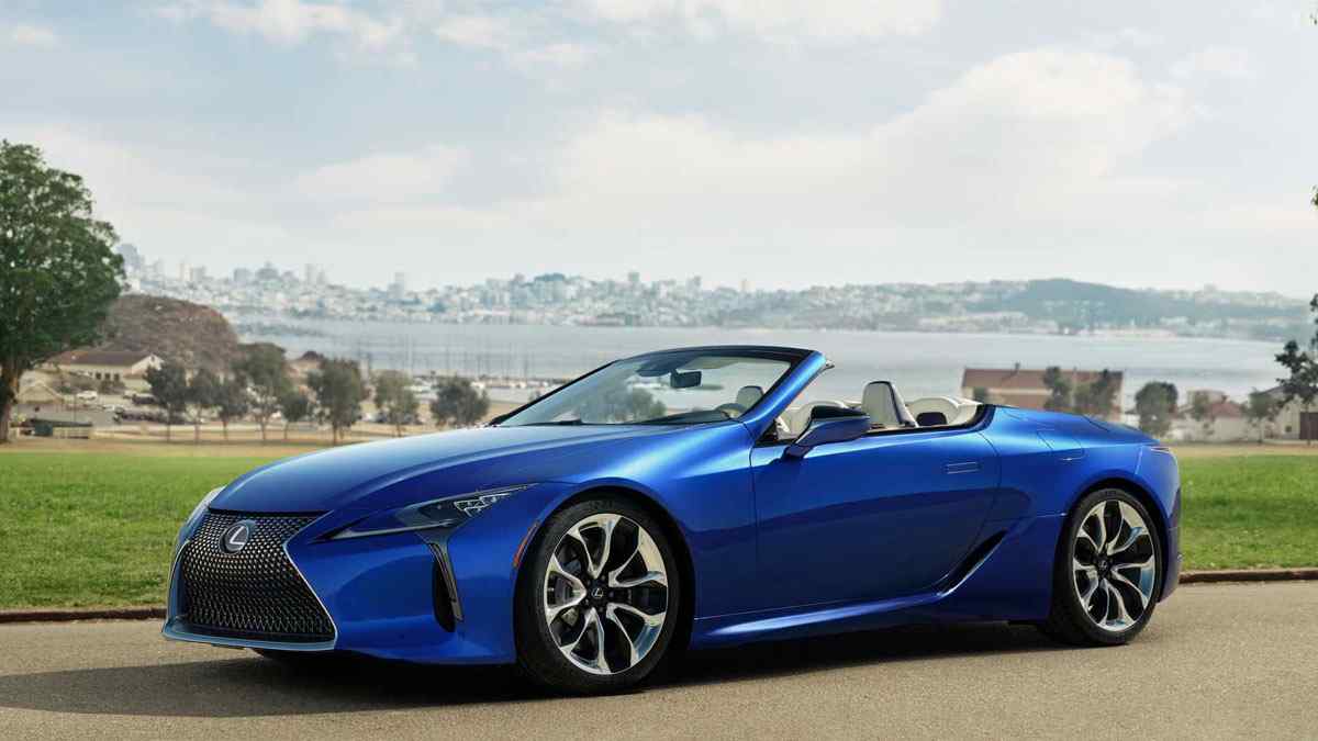 LEXUS LC 500 CONVERTIBLE Özellikleri ve Fiyatı Açıklandı