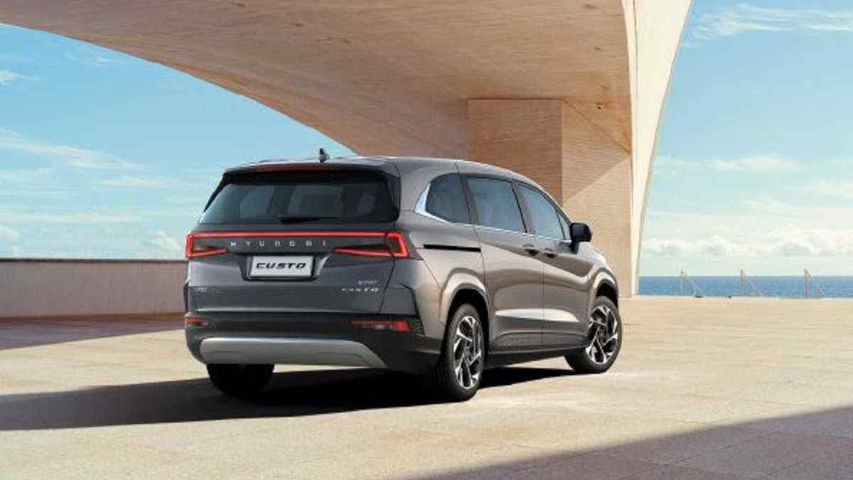 Yeni Minivan Modeli Hyundai Custo Ortaya Çıktı