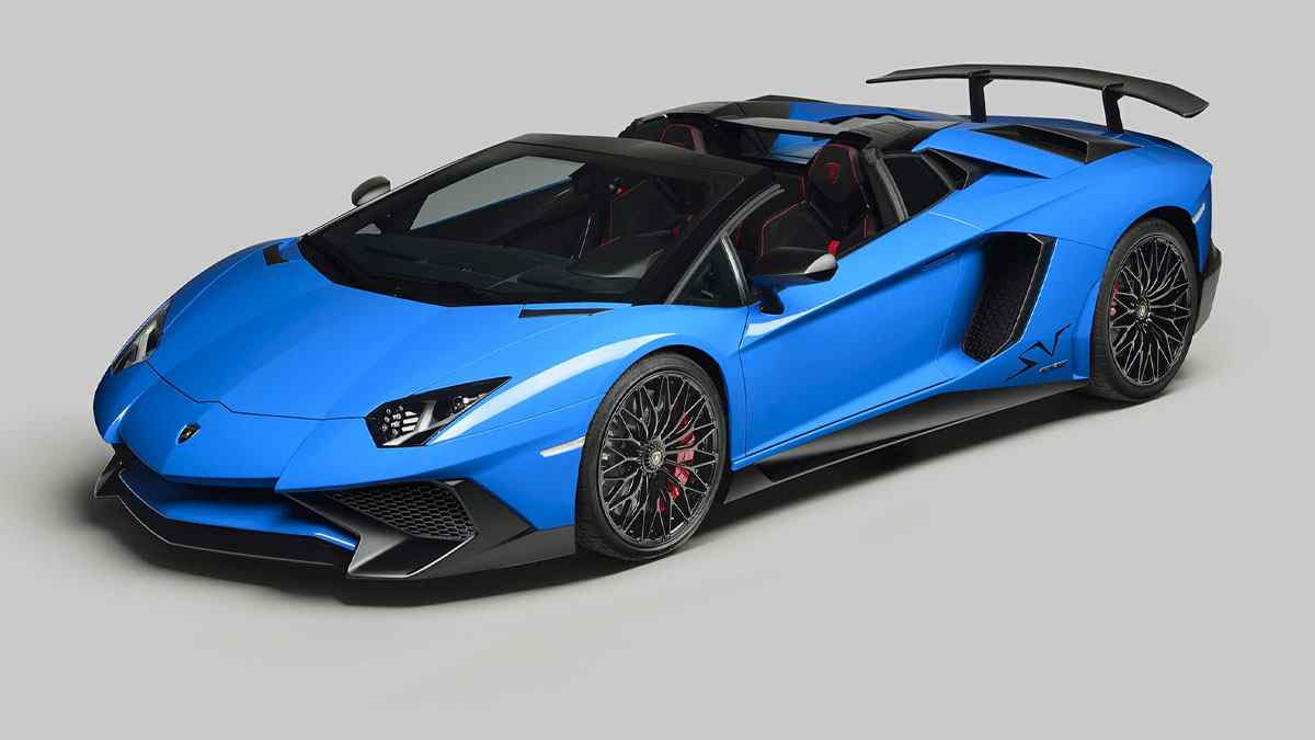 2017 Lamborghini Aventador SV