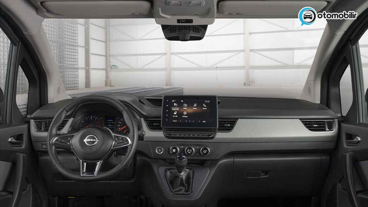 NISSAN TOWNSTAR