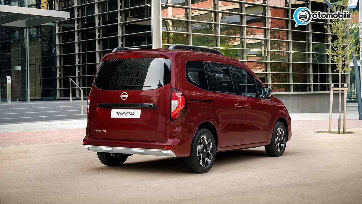 NISSAN TOWNSTAR