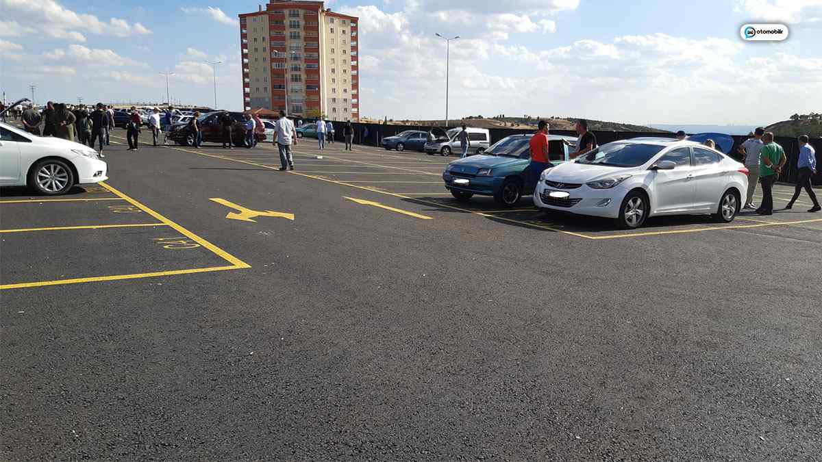 Ankara’da Oto Pazarı Açıldı