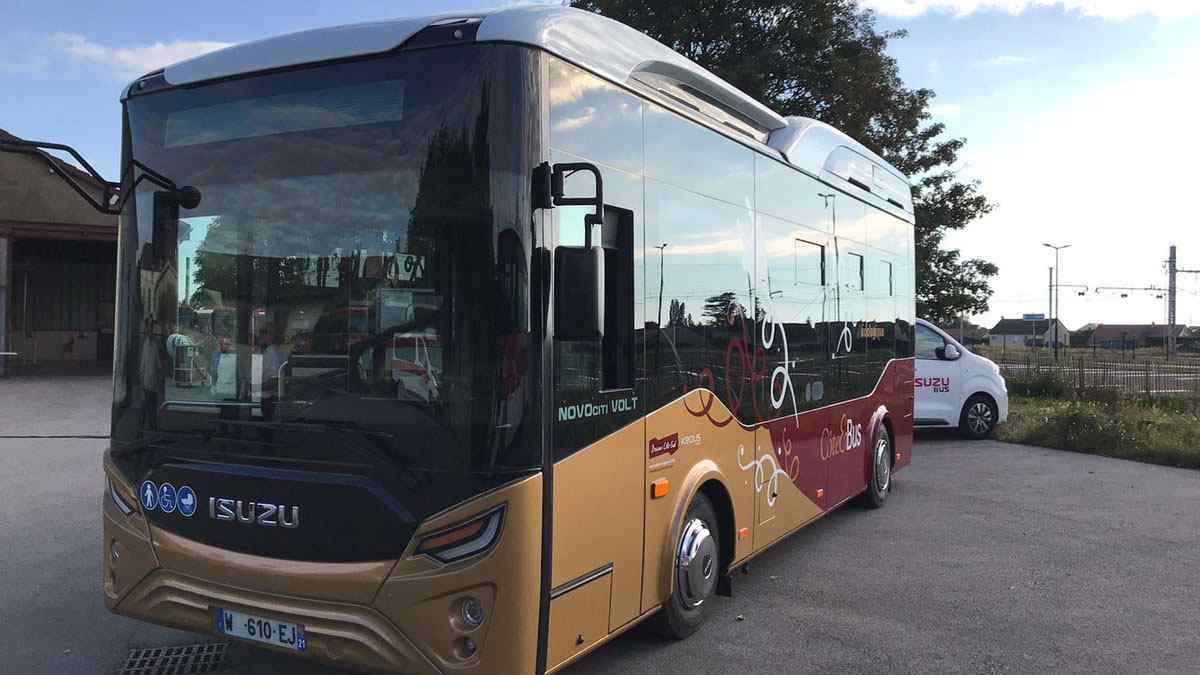 Anadolu Isuzu, Elektrikli NovoCITI VOLT'un İlk Teslimatını Fransa'ya Gerçekleştirdi