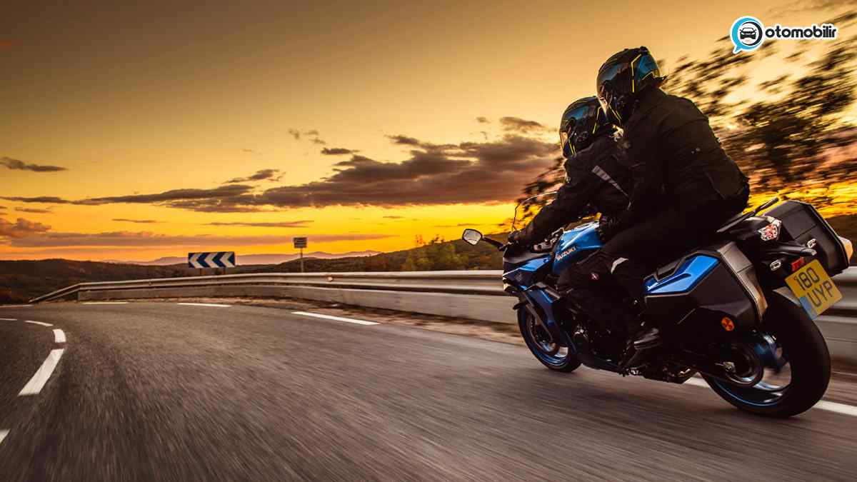 Suzuki GSX-S1000GT