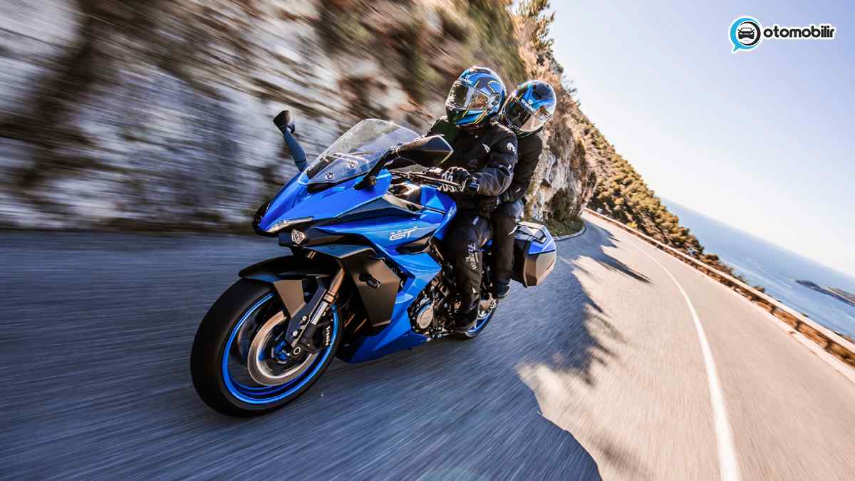 Suzuki GSX-S1000GT