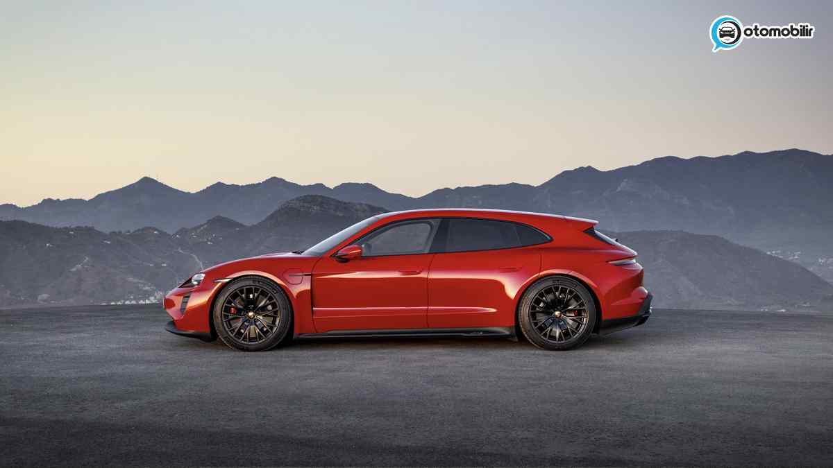 Porsche TAYCAN GTS Sport Turismo