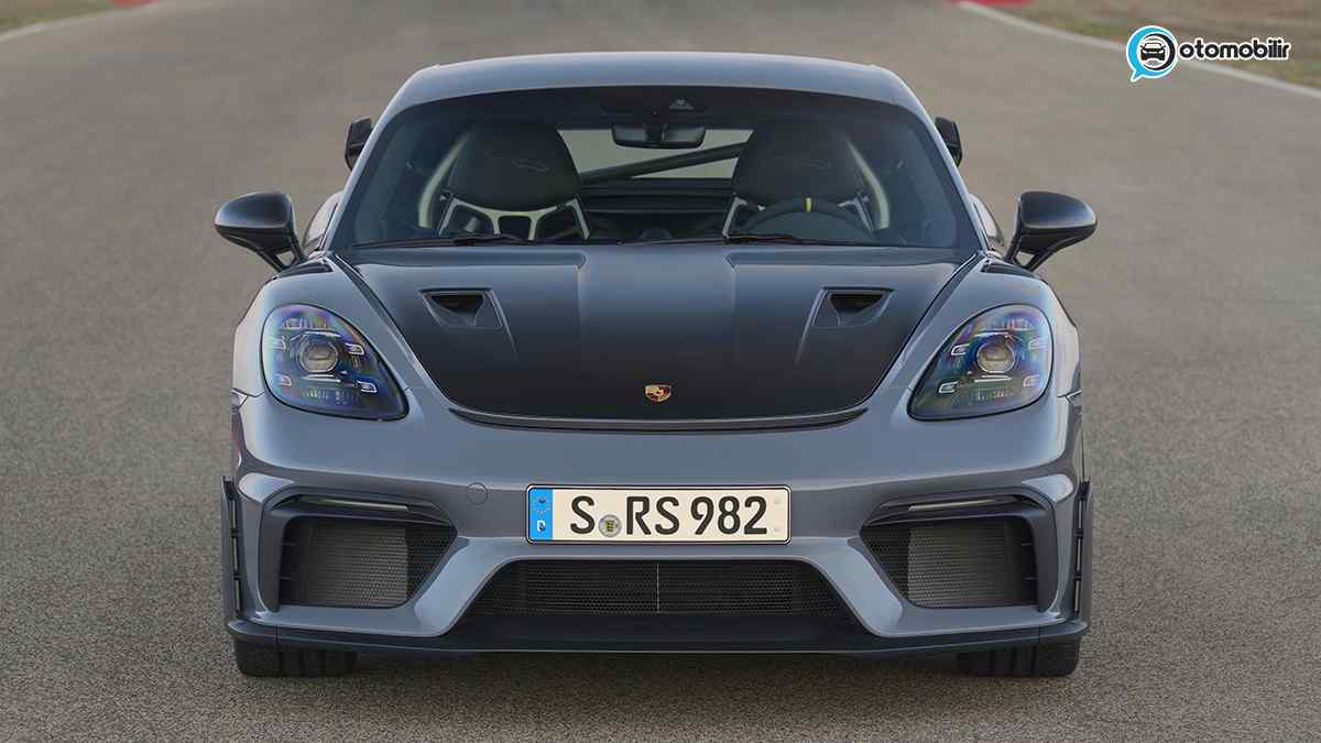 PORSCHE 718 CAYMAN GT4 RS