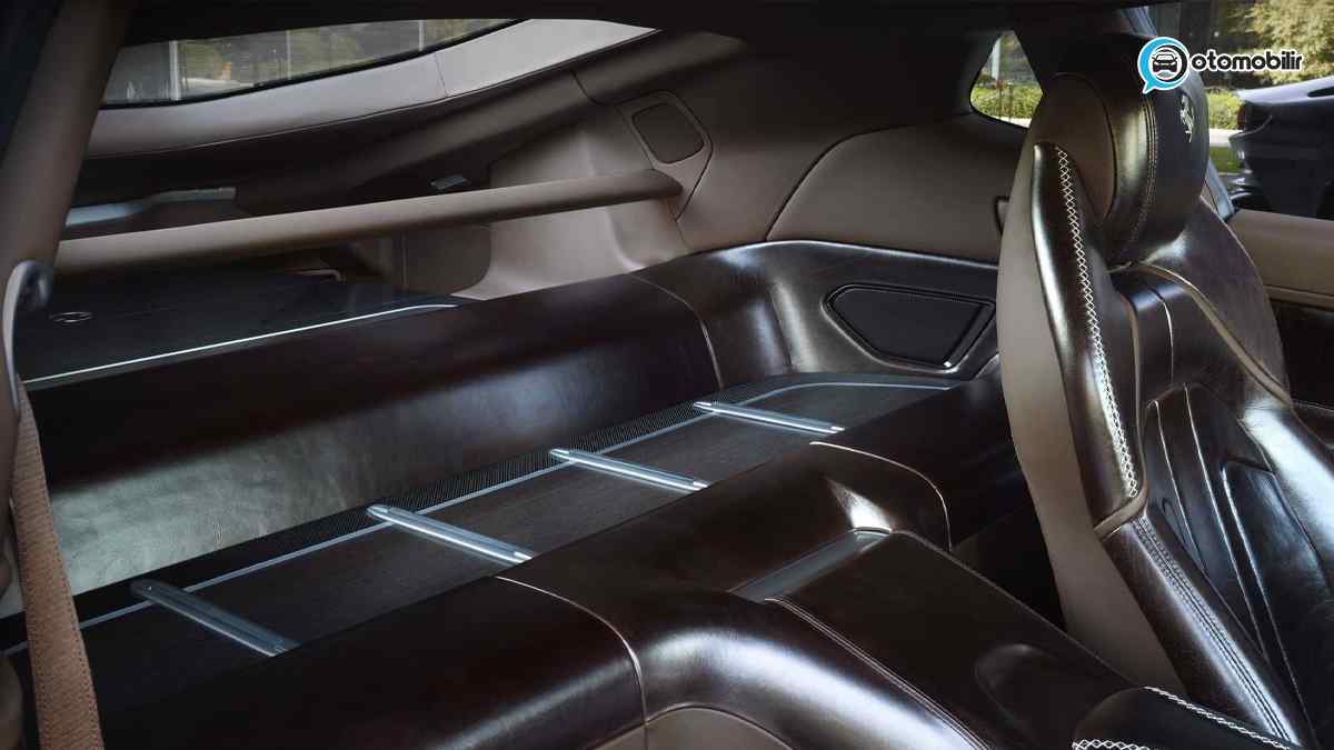 Kişiye Özel FERRARI BR20