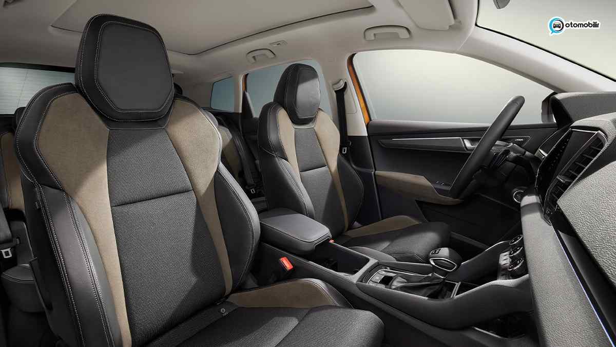 2022 SKODA KAROQ