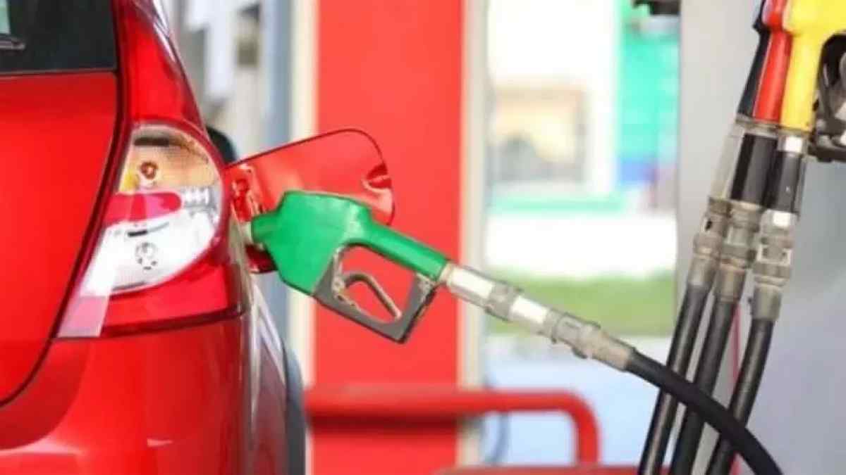 Zamların ardından benzin ve motorine indirim geliyor