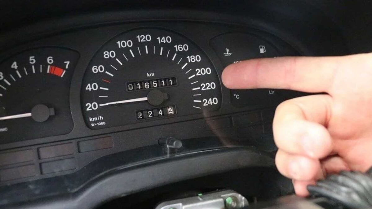 1995 Model Otomobil Açık Artırmayla Satıldı