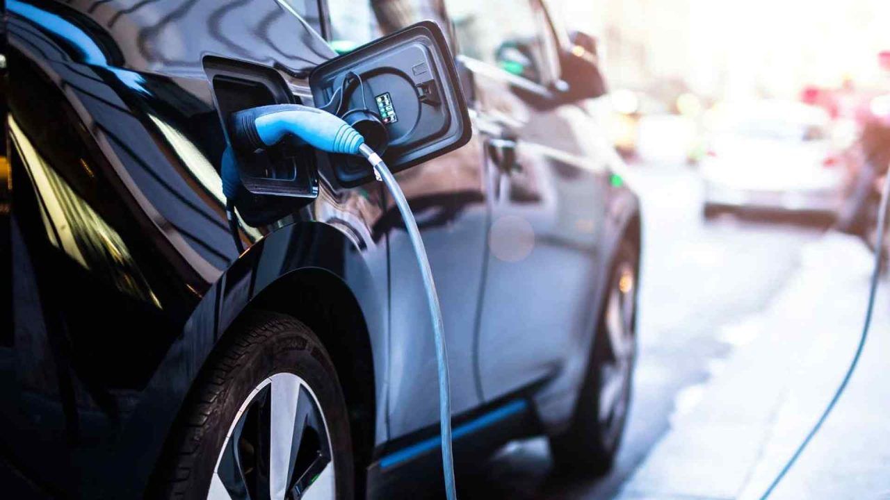 Dünyada Satılan Her 100 Araçtan 10'u Elektrikli Oldu