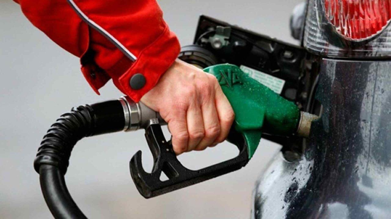 Benzine indirim geldi