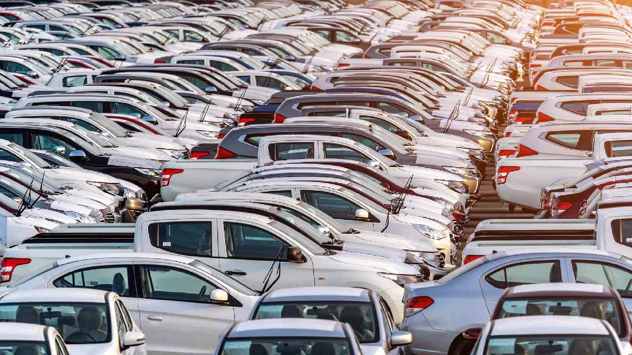 Son Dakika: Otomobil Stokçularına 50 İlde Operasyon