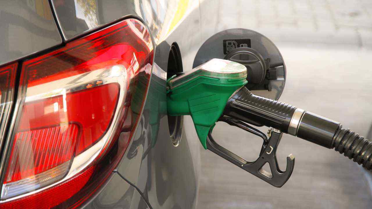 Benzine Zam Geldi! Güncel Akaryakıt Fiyatları Ne Durumda!