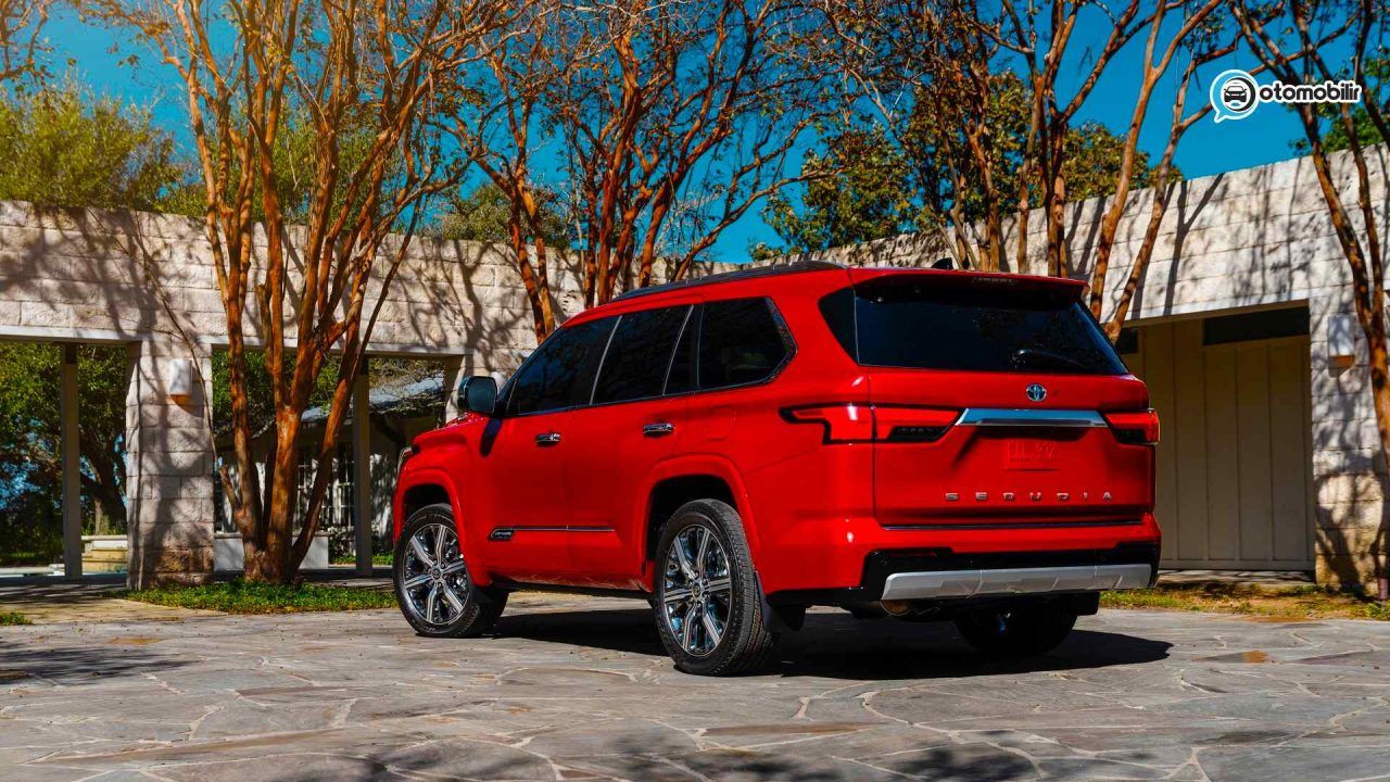2023 Toyota Sequoia