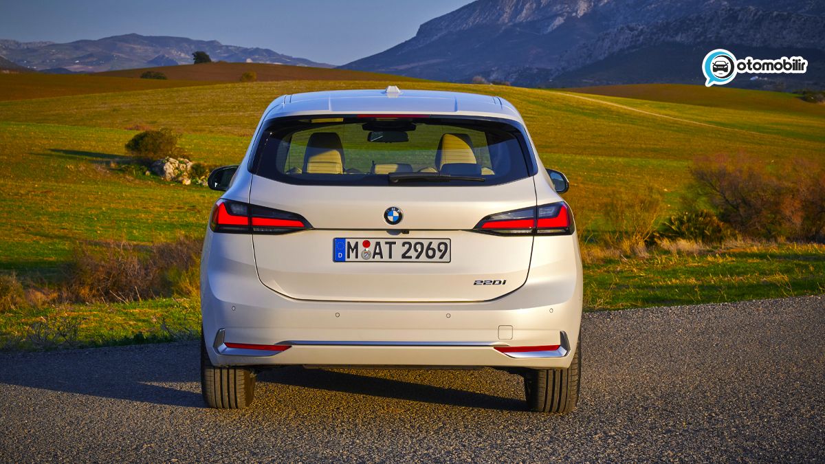 2022 BMW 2 Serisi Active Tourer dış tasarım