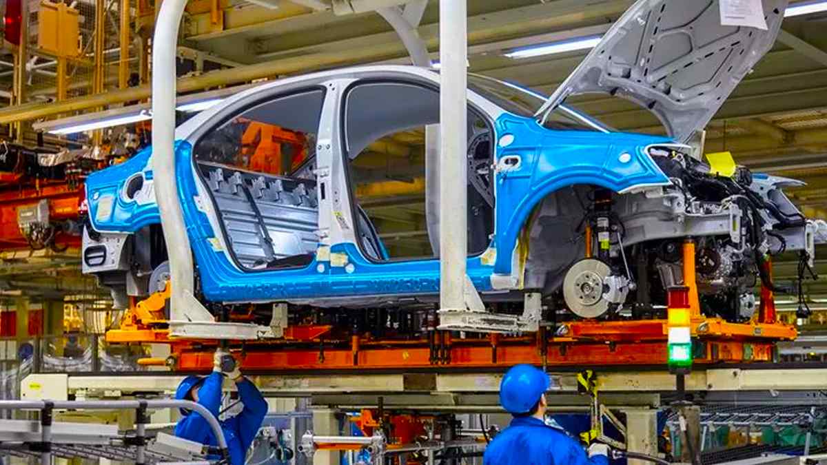 Rusya-Ukrayna Gerilimi Otomotiv Sektörünü Vurdu