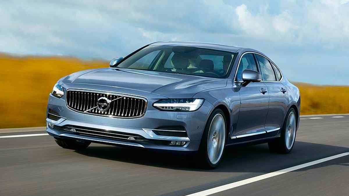 2022 Volvo S90