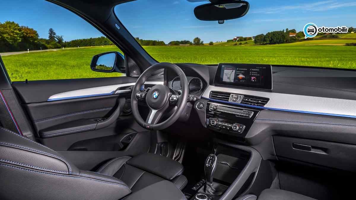 2022 BMW X1