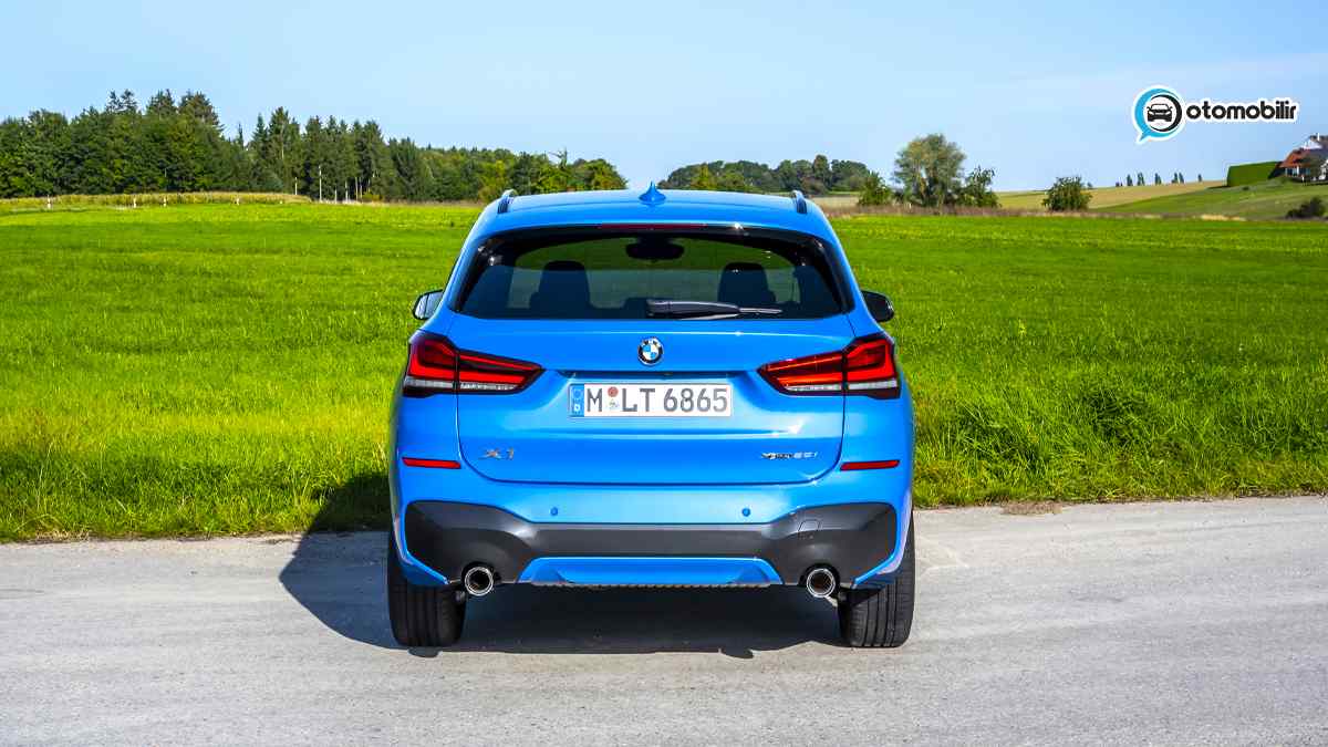 2022 BMW X1