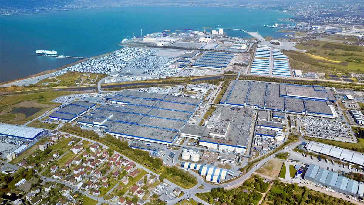 Ford Otosan Romanya'da Fabrika Aldı