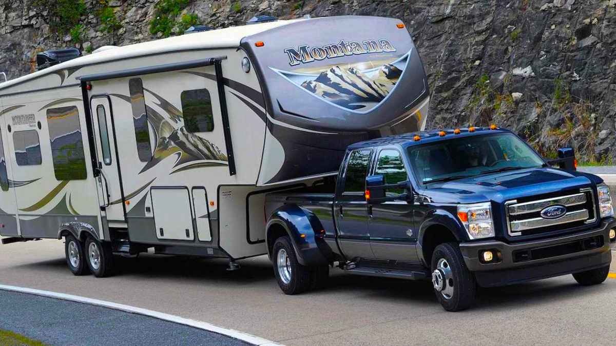 Beş tekerlekli Çekme Karavanlar (Fifth wheelers)