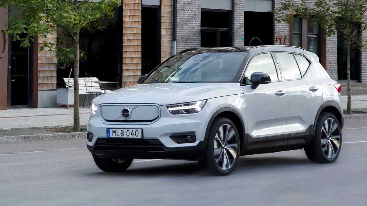 2022 Volvo XC40