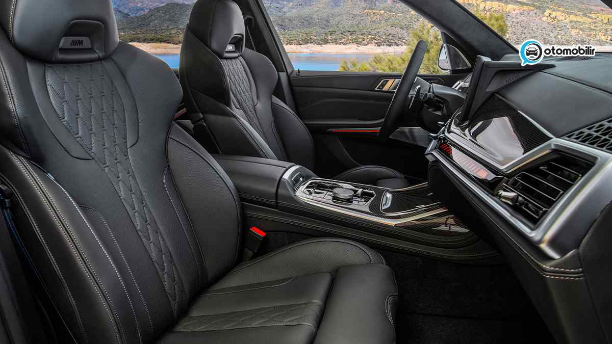 2023 BMW X7