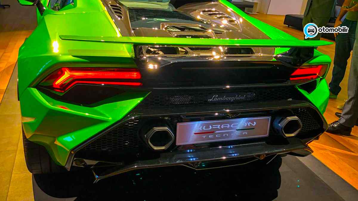 Yeni Lamborghini Huracan Tecnica