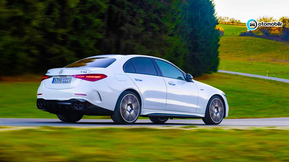 2023 Mercedes-AMG C43