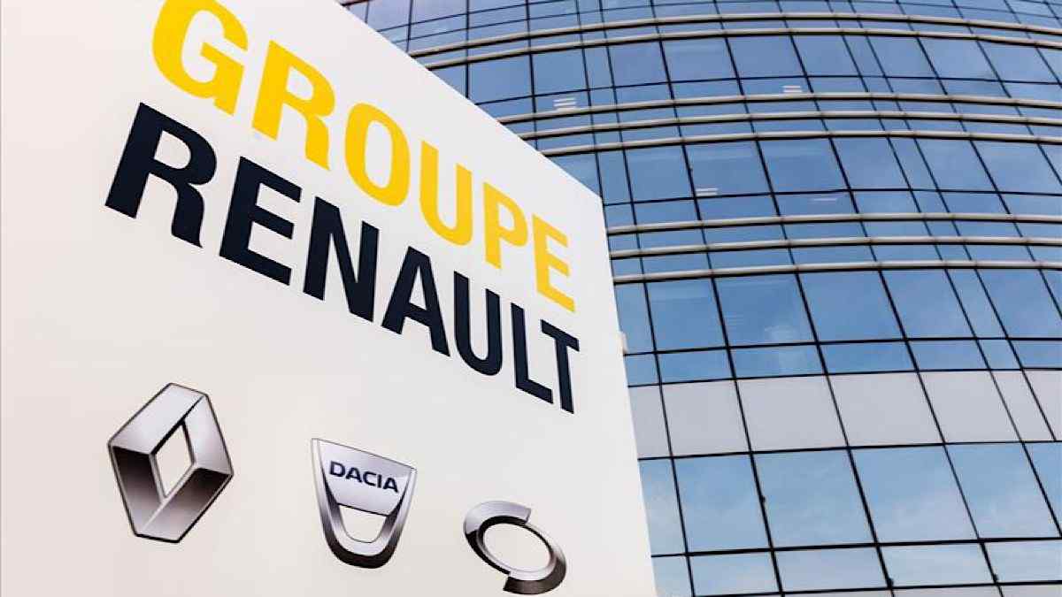 Renault, 1 Ruble Karşılığında Avtovaz'daki Hisselerini Devredecek
