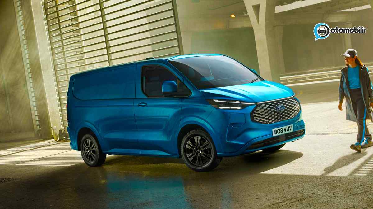 2023 Ford E-Transit Custom
