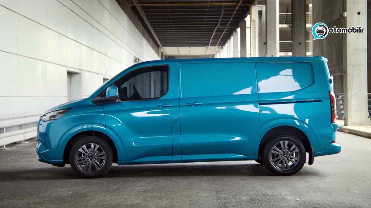 2023 Ford E-Transit Custom