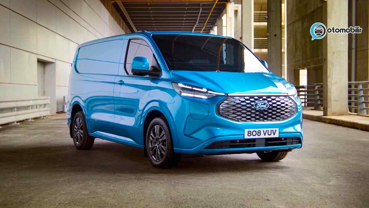 2023 Ford E-Transit Custom