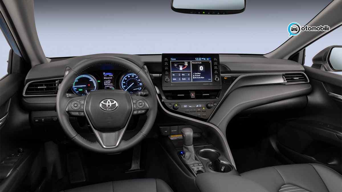 40. Yıl Özel 2023 Toyota Camry NSE