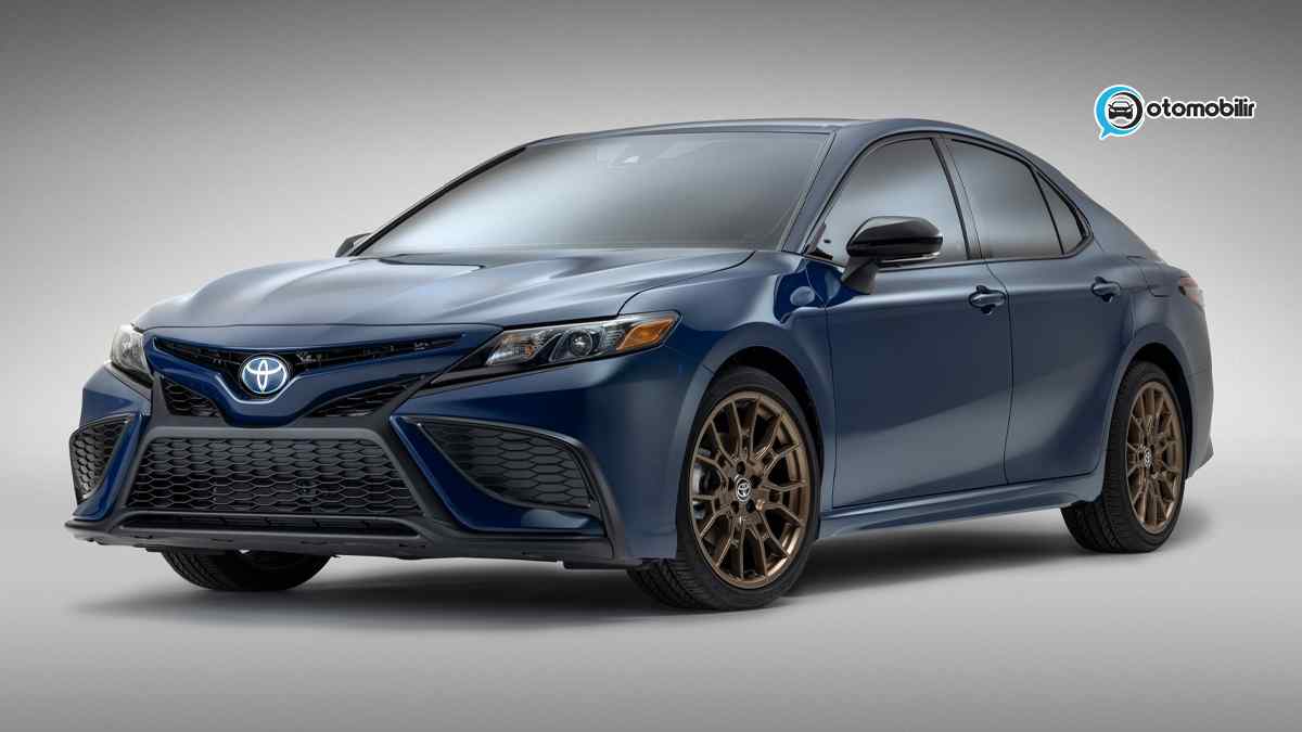 40. Yıl Özel 2023 Toyota Camry NSE