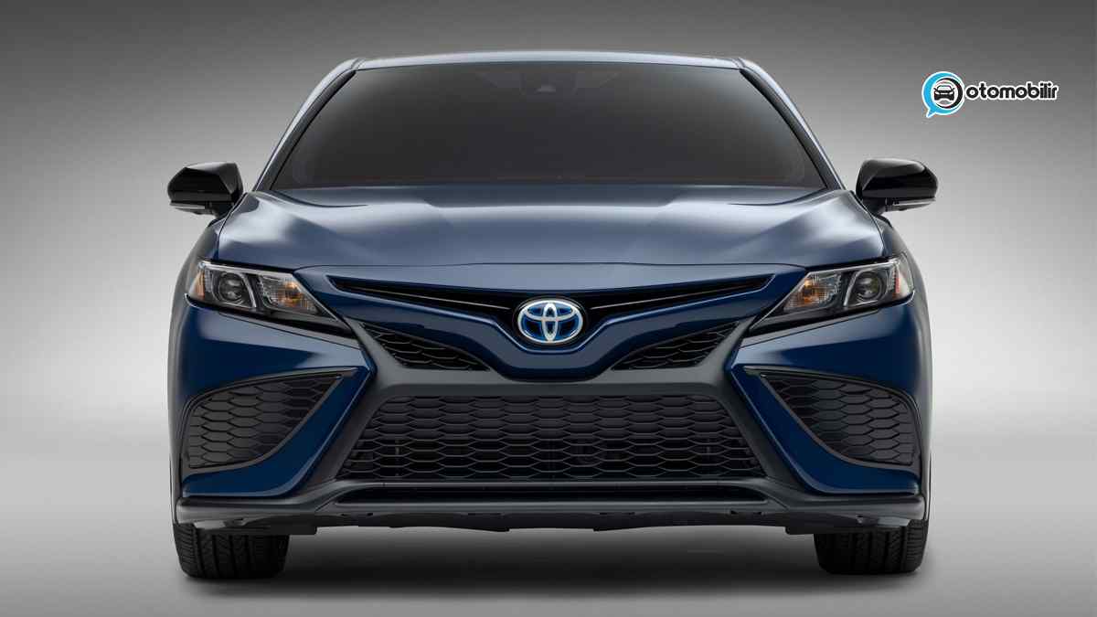40. Yıl Özel 2023 Toyota Camry NSE