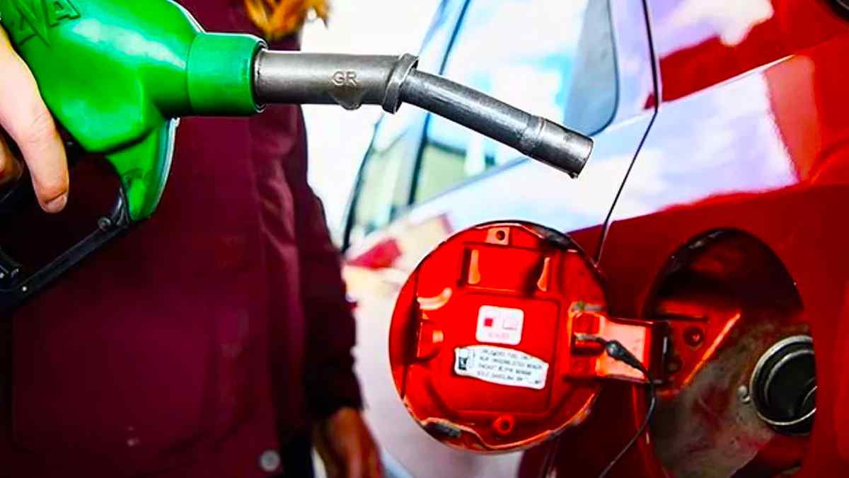 Benzine Büyük Zam Geliyor