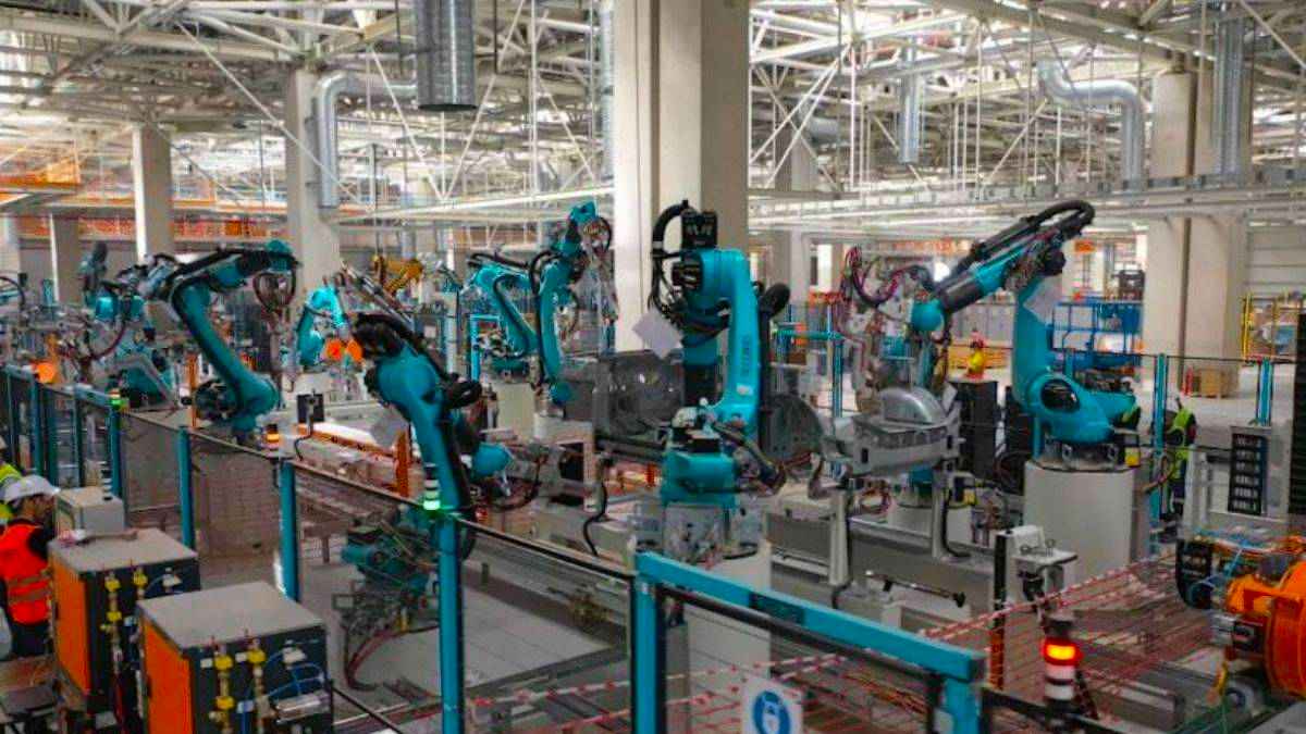 TOGG'da 208 Robot Parçalı Denemelere Başladı