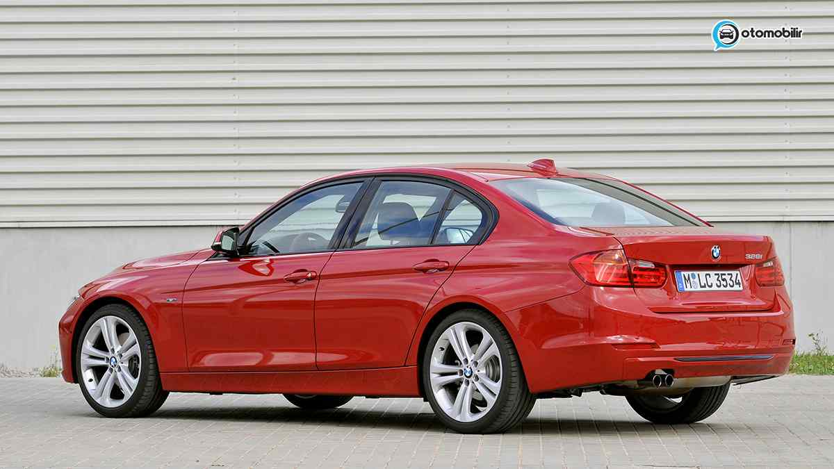 BMW 3 Serisi, F30 kasa