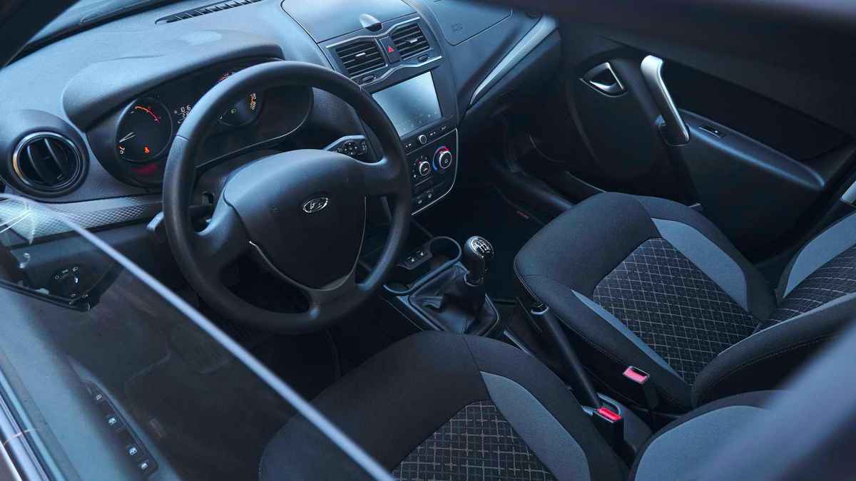 Lada'nın Yeni Modelleri Bazı Özellikleri Olmadan Üretiliyor