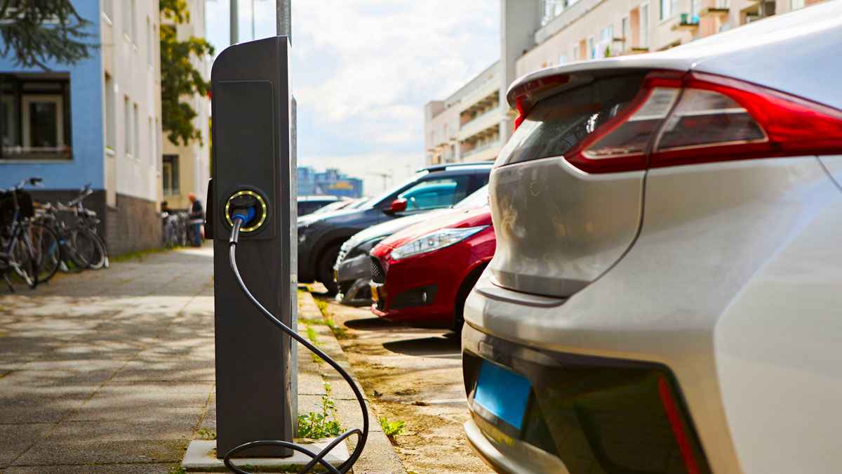 Elektrikli otomobillere ek gümrük vergisi geldi