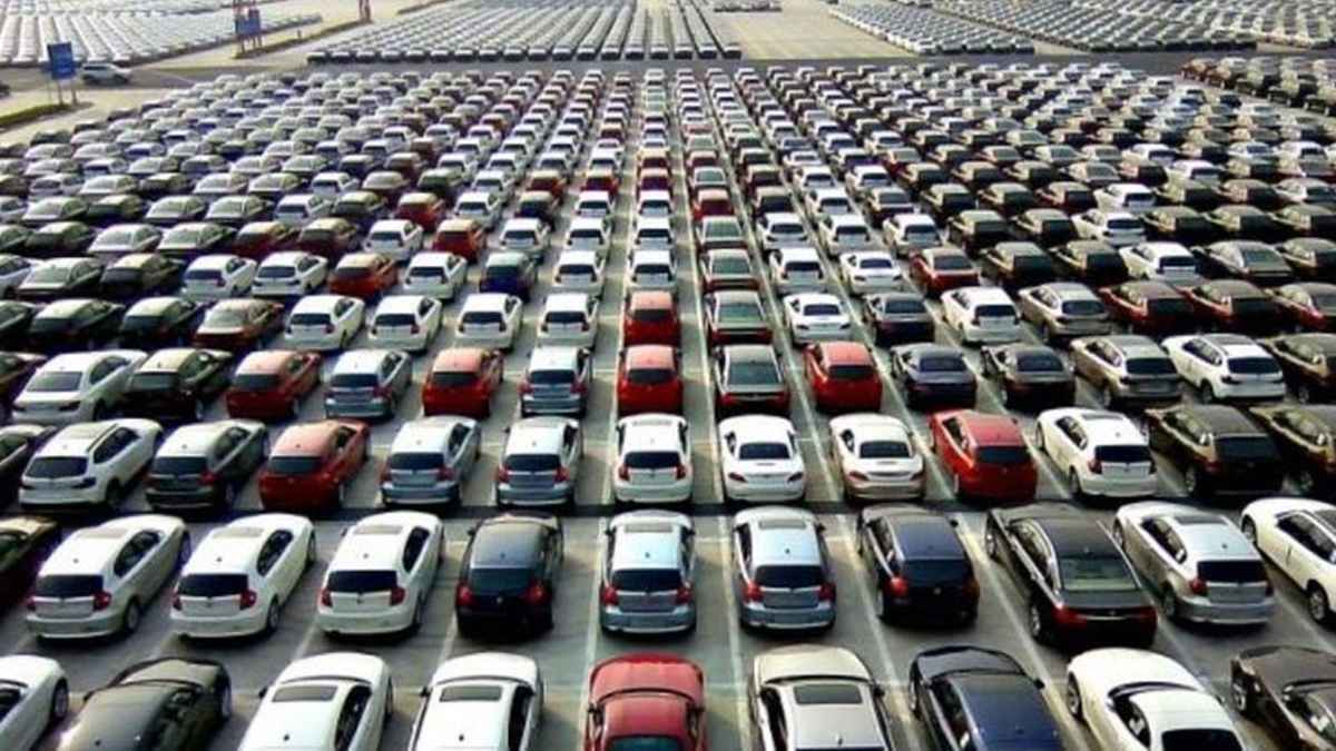 Türkiye'deki Otomobil Satışları 2022'nin İlk Yarısında Azaldı