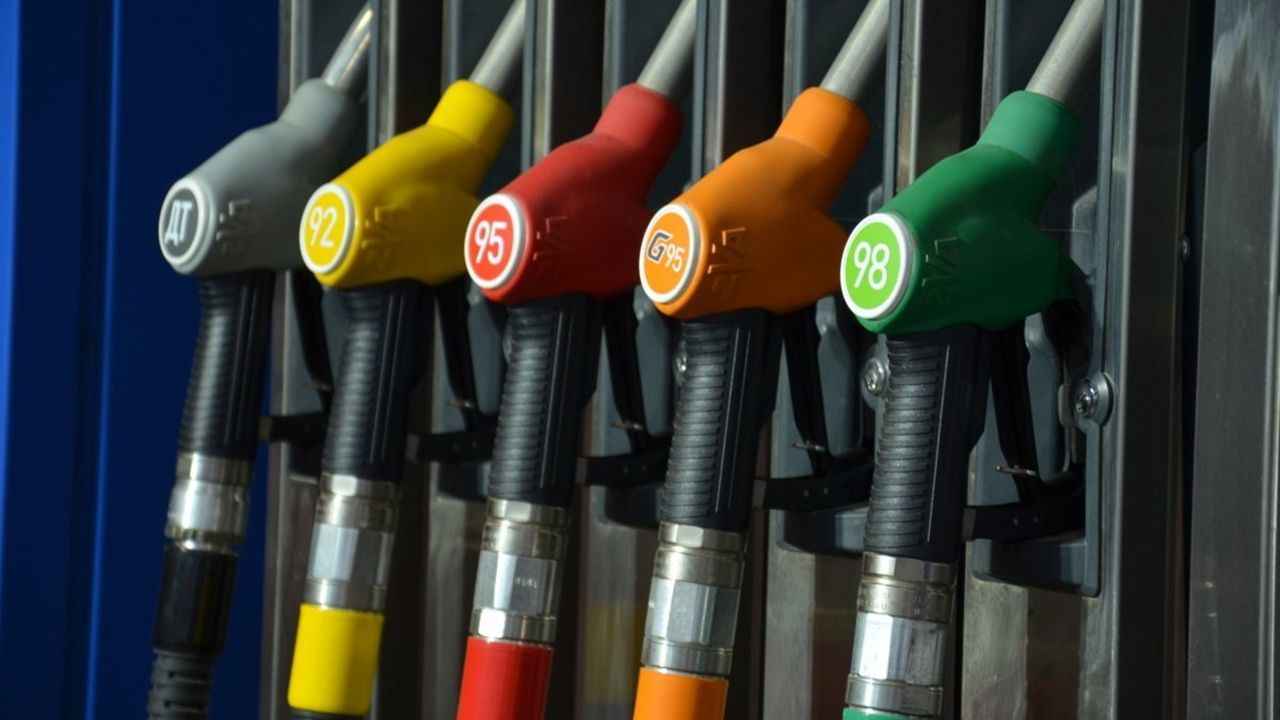 Motorine gelen zamlar sonrasında benzine indirim bekleniyor