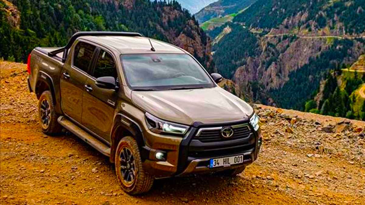 Toyota Hilux Eylül 2022 fiyat listesi