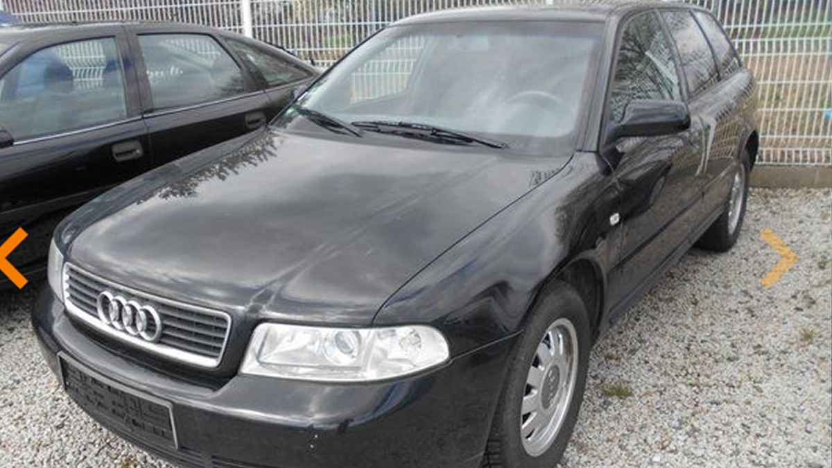 1999 model Audi A4 station wagon