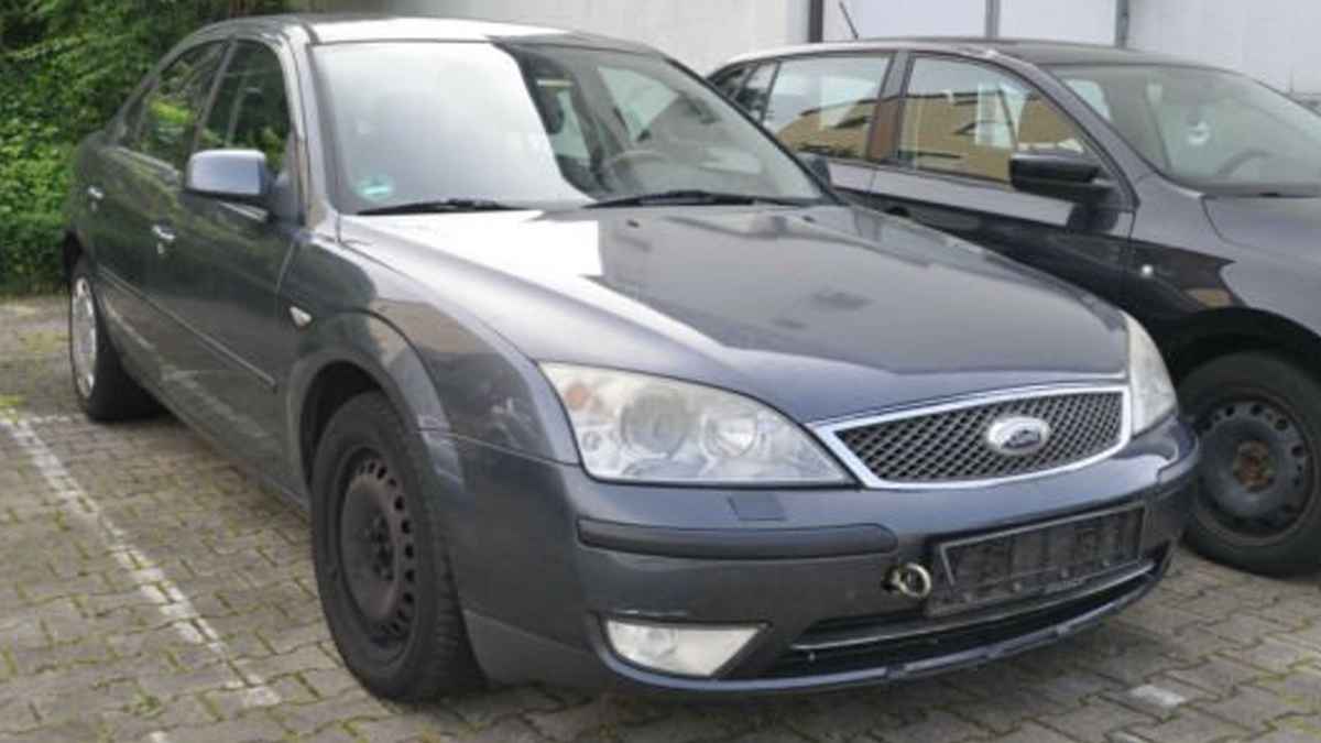 2004 model Ford Mondeo 2.0 TDCi