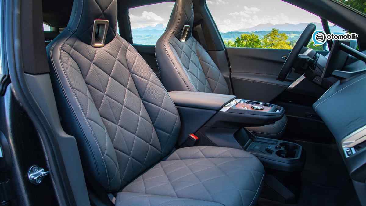 2022 BMW iX iç mekanı